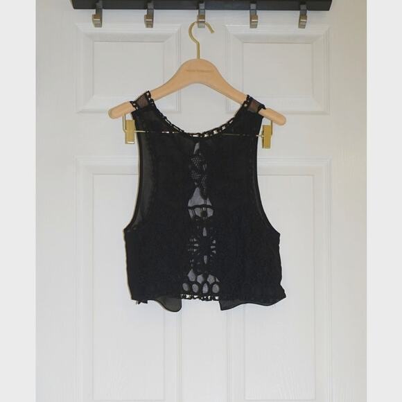 Millau - Sleeveless Sheer & Lace Open Back Tank Top in Black / Size S - Picture 3 of 5